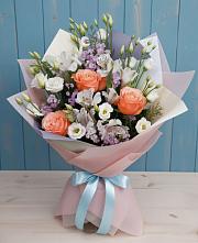 Букет цветов из:  Лизиантусы, Розы, Альстромерии и Гипсофила в Кожевниково