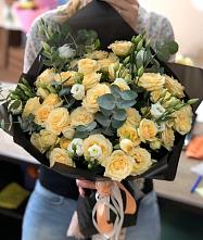 Букет цветов из:  Розы и Лизиантусы в Кожевниково