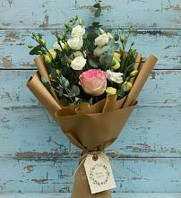 Букет цветов из:  Розы и Лизиантусы в Кожевниково