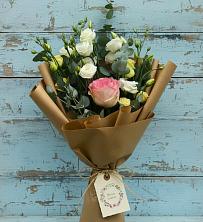 Букет цветов из:  Розы и Лизиантусы в Кожевниково